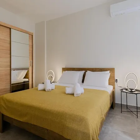 Apartment Ellis Paradise City Apartments, Vesta Philoxenia *